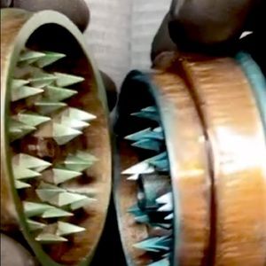 Grinders any style any color 😊$20